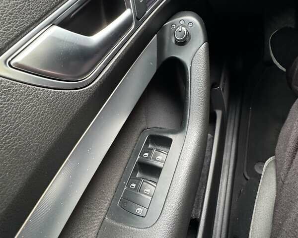 Черный Ауди А6, объемом двигателя 2 л и пробегом 300 тыс. км за 12000 $, фото 10 на Automoto.ua