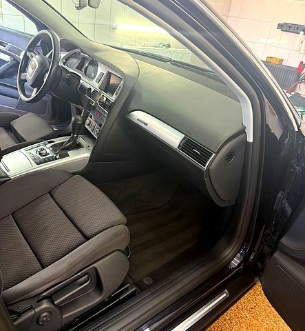 Черный Ауди А6, объемом двигателя 2.7 л и пробегом 350 тыс. км за 9999 $, фото 3 на Automoto.ua