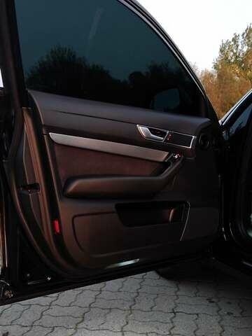 Черный Ауди А6, объемом двигателя 1.97 л и пробегом 312 тыс. км за 10999 $, фото 24 на Automoto.ua