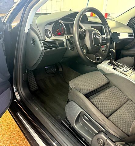 Черный Ауди А6, объемом двигателя 2.7 л и пробегом 350 тыс. км за 9999 $, фото 2 на Automoto.ua