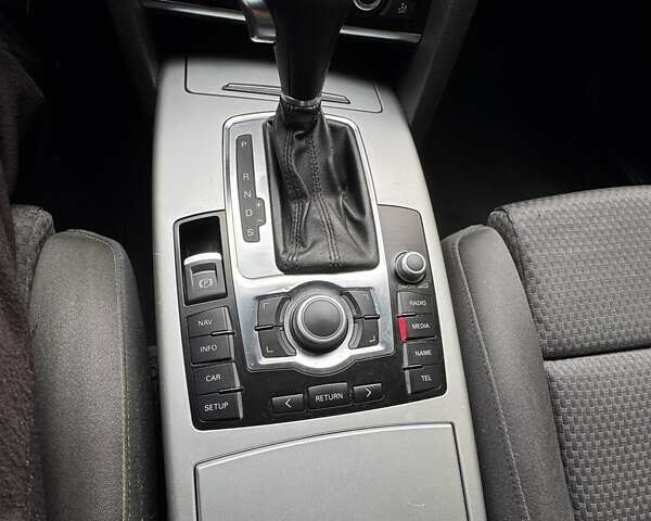 Черный Ауди А6, объемом двигателя 2 л и пробегом 300 тыс. км за 12000 $, фото 9 на Automoto.ua