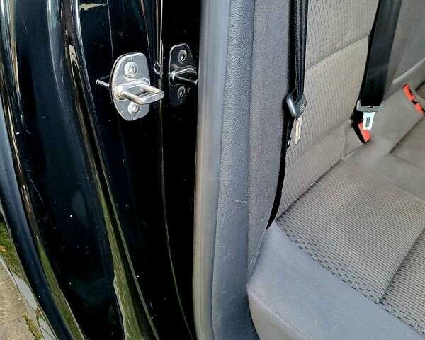 Чорний Ауді А6, об'ємом двигуна 2 л та пробігом 287 тис. км за 11499 $, фото 5 на Automoto.ua