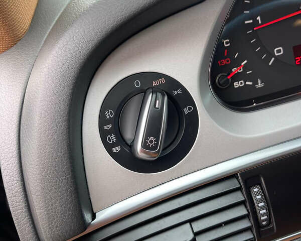 Чорний Ауді А6, об'ємом двигуна 1.97 л та пробігом 226 тис. км за 12200 $, фото 17 на Automoto.ua