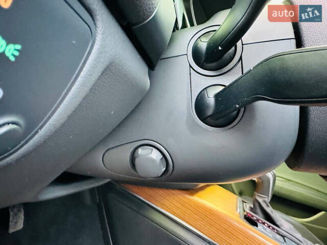 Чорний Ауді А6, об'ємом двигуна 3 л та пробігом 228 тис. км за 19800 $, фото 33 на Automoto.ua