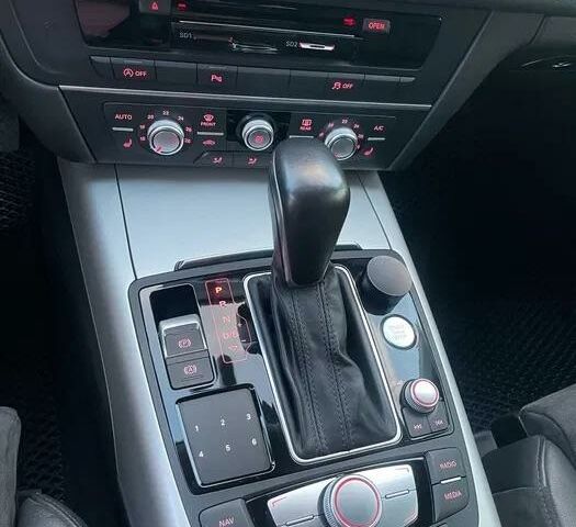 Чорний Ауді А6, об'ємом двигуна 2 л та пробігом 170 тис. км за 24000 $, фото 10 на Automoto.ua