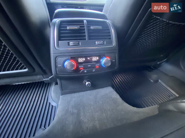 Чорний Ауді А6, об'ємом двигуна 1.97 л та пробігом 220 тис. км за 18999 $, фото 12 на Automoto.ua