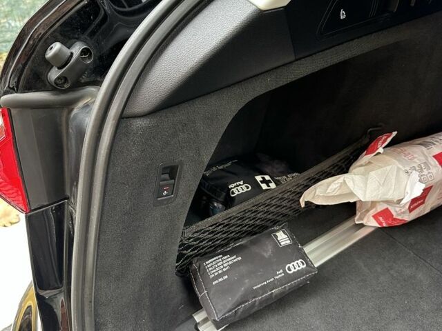 Черный Ауди А6, объемом двигателя 2 л и пробегом 210 тыс. км за 25500 $, фото 4 на Automoto.ua