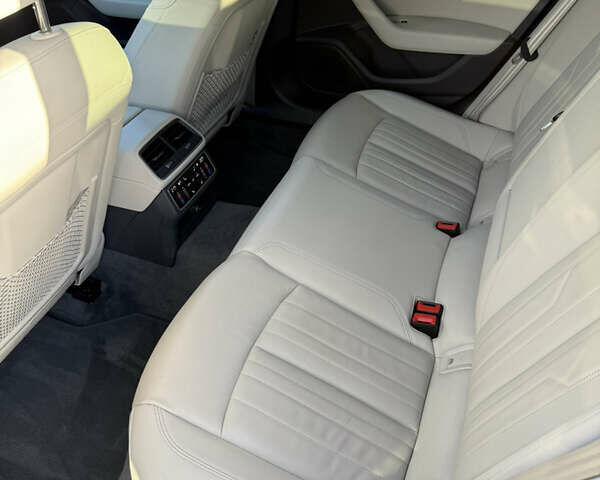 Чорний Ауді А6, об'ємом двигуна 2 л та пробігом 268 тис. км за 34500 $, фото 32 на Automoto.ua