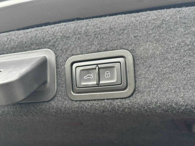 Чорний Ауді А6, об'ємом двигуна 2 л та пробігом 202 тис. км за 427 $, фото 9 на Automoto.ua