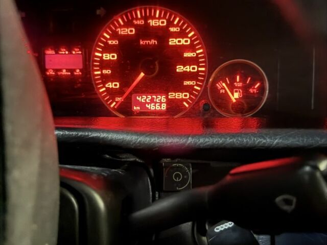 Ауді А6 1994 у Києві на Automoto.ua Фіолетовий Ауді А6, об'ємом двигуна 2.6 л та пробігом 400 тис. км за 800 $, фото 2 на Automoto.ua