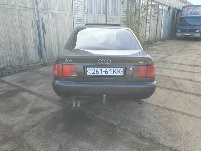 Фиолетовый Ауди А6, объемом двигателя 2.6 л и пробегом 300 тыс. км за 1600 $, фото 2 на Automoto.ua