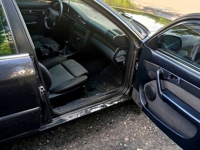 Фиолетовый Ауди А6, объемом двигателя 2.6 л и пробегом 325 тыс. км за 1620 $, фото 2 на Automoto.ua