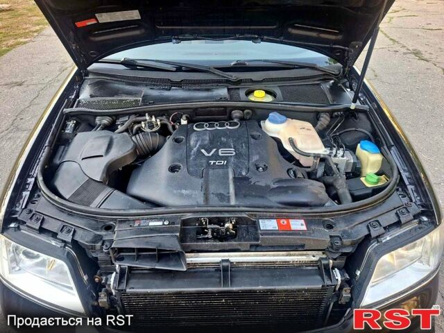 Фиолетовый Ауди А6, объемом двигателя 2.5 л и пробегом 370 тыс. км за 3600 $, фото 7 на Automoto.ua