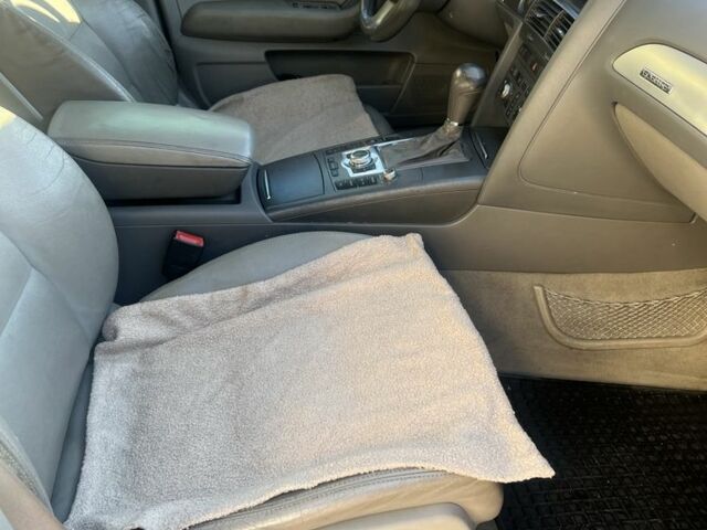 Фиолетовый Ауди А6, объемом двигателя 3 л и пробегом 340 тыс. км за 3900 $, фото 10 на Automoto.ua