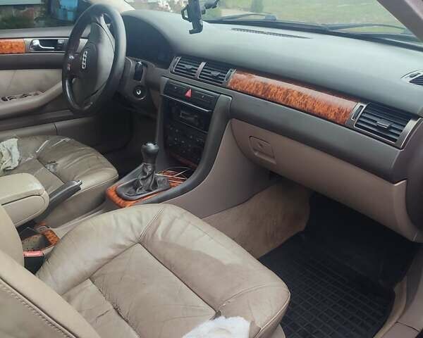 Фиолетовый Ауди А6, объемом двигателя 2.5 л и пробегом 370 тыс. км за 3500 $, фото 10 на Automoto.ua