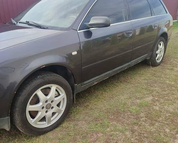 Фиолетовый Ауди А6, объемом двигателя 2.5 л и пробегом 370 тыс. км за 3500 $, фото 7 на Automoto.ua