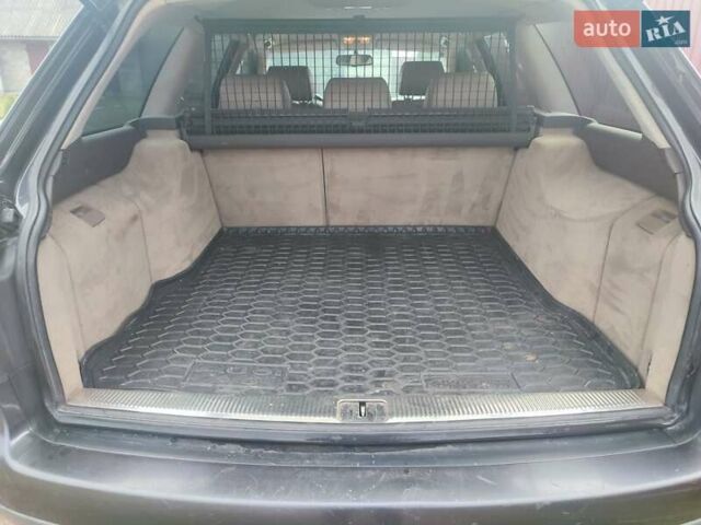 Фиолетовый Ауди А6, объемом двигателя 2.5 л и пробегом 370 тыс. км за 3500 $, фото 5 на Automoto.ua