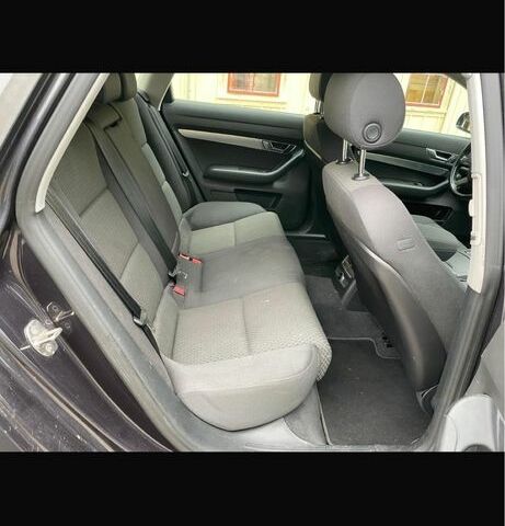 Фиолетовый Ауди А6, объемом двигателя 2.7 л и пробегом 288 тыс. км за 3899 $, фото 8 на Automoto.ua