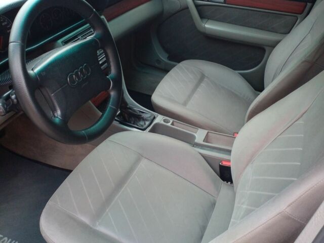 Коричневый Ауди А6, объемом двигателя 2.6 л и пробегом 300 тыс. км за 3950 $, фото 11 на Automoto.ua