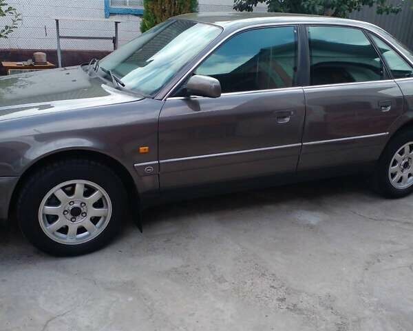 Коричневий Ауді А6, об'ємом двигуна 2.6 л та пробігом 300 тис. км за 3950 $, фото 1 на Automoto.ua