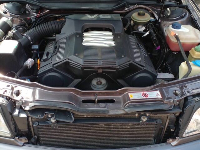 Коричневый Ауди А6, объемом двигателя 2.6 л и пробегом 300 тыс. км за 3950 $, фото 15 на Automoto.ua