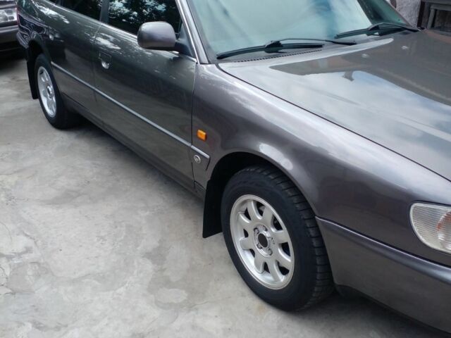 Коричневый Ауди А6, объемом двигателя 2.6 л и пробегом 300 тыс. км за 3950 $, фото 10 на Automoto.ua