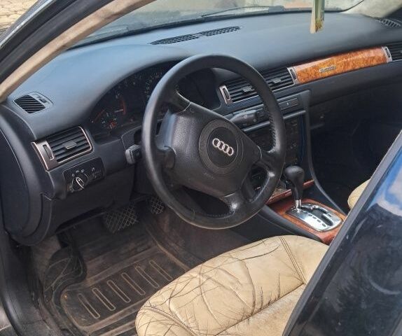 Коричневый Ауди А6, объемом двигателя 0 л и пробегом 300 тыс. км за 3500 $, фото 5 на Automoto.ua