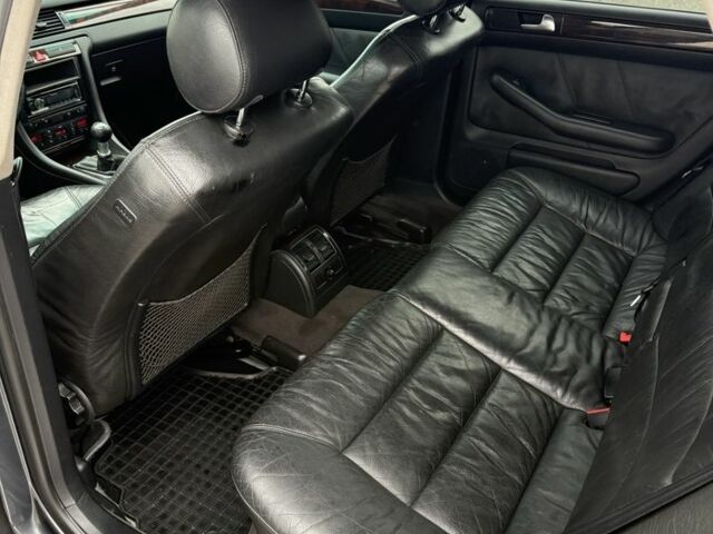 Коричневый Ауди А6, объемом двигателя 1.9 л и пробегом 350 тыс. км за 2850 $, фото 6 на Automoto.ua