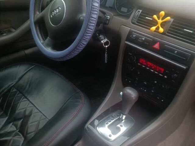 Коричневый Ауди А6, объемом двигателя 2.4 л и пробегом 330 тыс. км за 4600 $, фото 2 на Automoto.ua