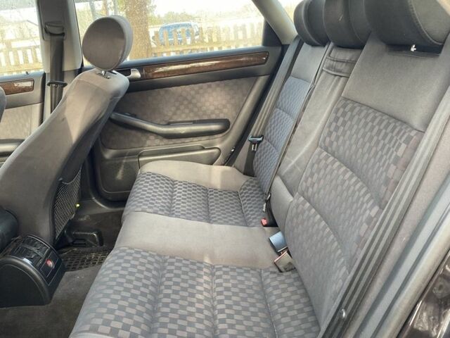 Коричневый Ауди А6, объемом двигателя 1.9 л и пробегом 370 тыс. км за 2450 $, фото 5 на Automoto.ua