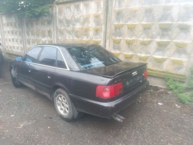 Красный Ауди А6, объемом двигателя 2.6 л и пробегом 390 тыс. км за 1500 $, фото 1 на Automoto.ua