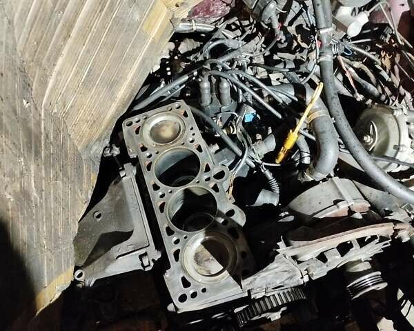 Красный Ауди А6, объемом двигателя 2 л и пробегом 333 тыс. км за 2000 $, фото 6 на Automoto.ua