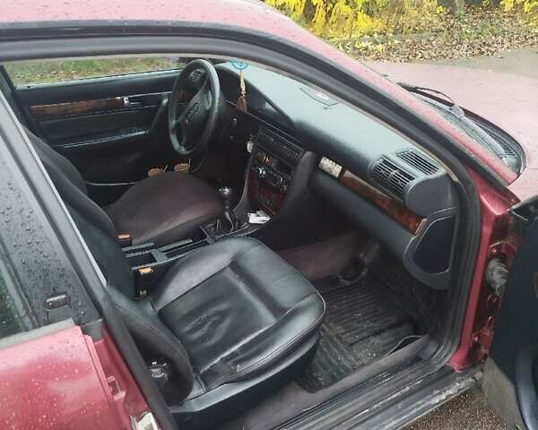 Красный Ауди А6, объемом двигателя 2 л и пробегом 333 тыс. км за 2000 $, фото 4 на Automoto.ua