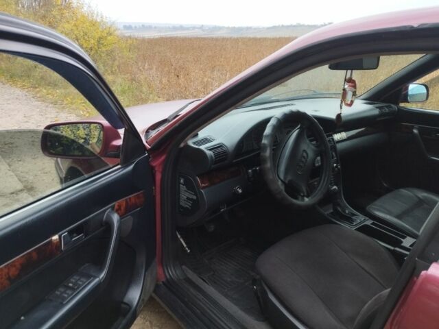 Ауди А6 1995 в Ровно на Automoto.ua Красный Ауди А6, объемом двигателя 2 л и пробегом 350 тыс. км за 1200 $, фото 2 на Automoto.ua