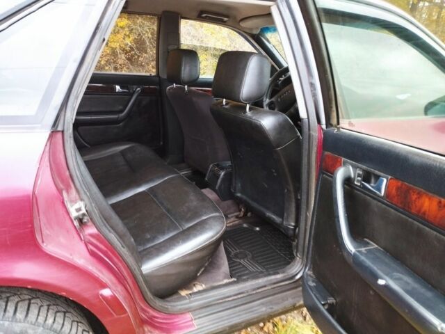 Ауди А6 1995 в Ровно на Automoto.ua Красный Ауди А6, объемом двигателя 2 л и пробегом 350 тыс. км за 1200 $, фото 4 на Automoto.ua