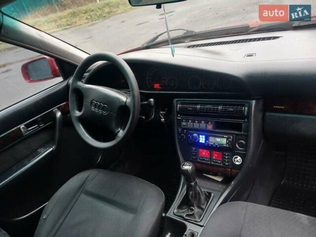 Красный Ауди А6, объемом двигателя 2.46 л и пробегом 350 тыс. км за 2650 $, фото 1 на Automoto.ua