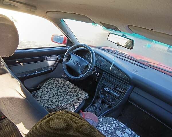 Красный Ауди А6, объемом двигателя 2 л и пробегом 300 тыс. км за 1750 $, фото 4 на Automoto.ua