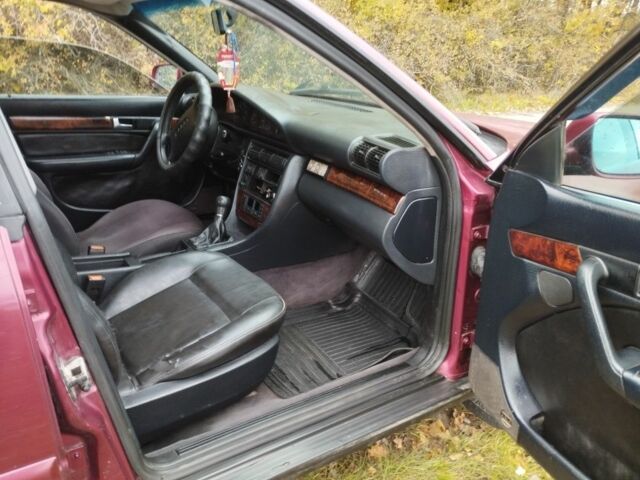 Ауди А6 1995 в Ровно на Automoto.ua Красный Ауди А6, объемом двигателя 2 л и пробегом 350 тыс. км за 1200 $, фото 3 на Automoto.ua