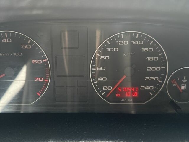 Червоний Ауді А6, об'ємом двигуна 2 л та пробігом 510 тис. км за 3800 $, фото 13 на Automoto.ua