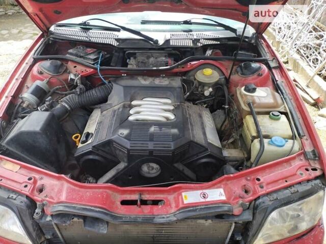 Красный Ауди А6, объемом двигателя 2.6 л и пробегом 500 тыс. км за 2400 $, фото 1 на Automoto.ua