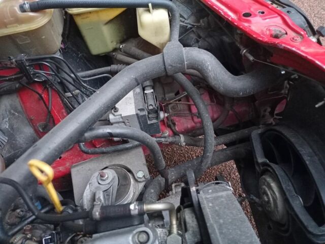 Красный Ауди А6, объемом двигателя 1.9 л и пробегом 450 тыс. км за 2350 $, фото 8 на Automoto.ua