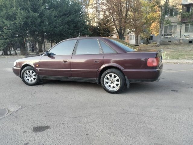 Красный Ауди А6, объемом двигателя 1.8 л и пробегом 400 тыс. км за 2300 $, фото 7 на Automoto.ua