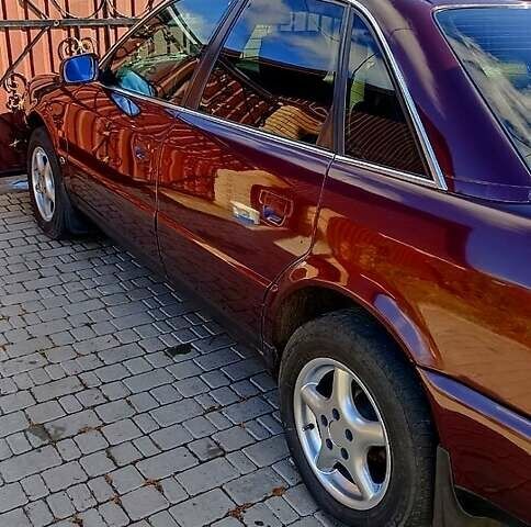Ауди А6 1997 в Красноград на Automoto.ua Красный Ауди А6, объемом двигателя 2.5 л и пробегом 10 тыс. км за 4200 $, фото 9 на Automoto.ua