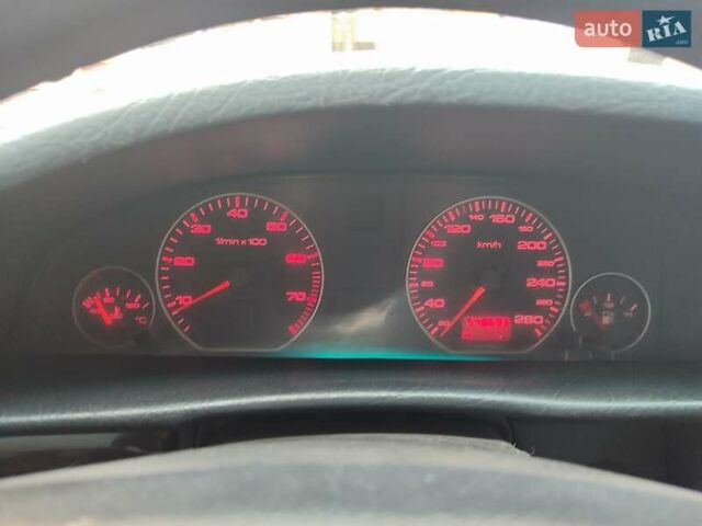 Красный Ауди А6, объемом двигателя 2.6 л и пробегом 540 тыс. км за 2600 $, фото 3 на Automoto.ua