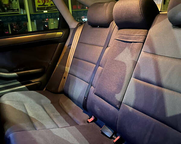 Красный Ауди А6, объемом двигателя 2.8 л и пробегом 371 тыс. км за 3000 $, фото 6 на Automoto.ua