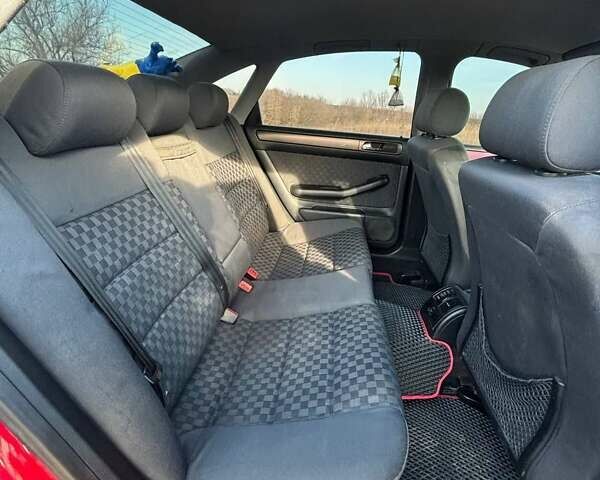 Красный Ауди А6, объемом двигателя 1.8 л и пробегом 198 тыс. км за 3900 $, фото 25 на Automoto.ua