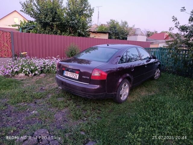 Красный Ауди А6, объемом двигателя 2.5 л и пробегом 300 тыс. км за 3200 $, фото 4 на Automoto.ua
