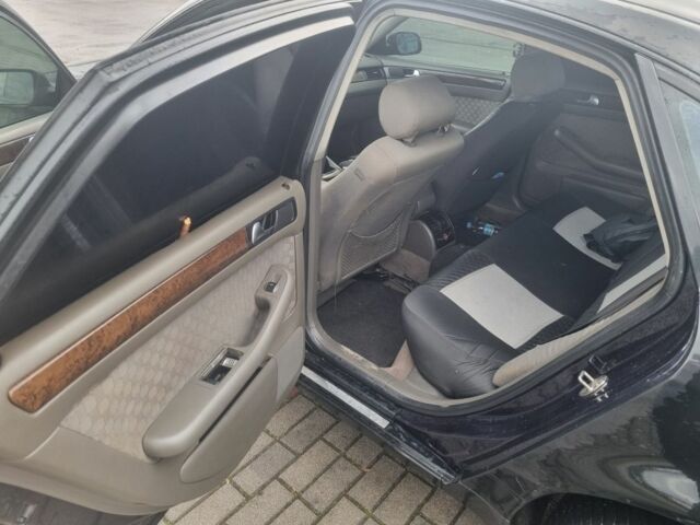 Червоний Ауді А6, об'ємом двигуна 2 л та пробігом 301 тис. км за 1598 $, фото 6 на Automoto.ua