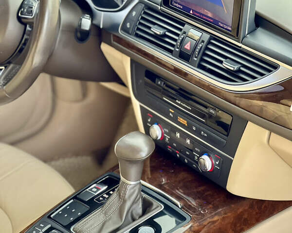 Червоний Ауді А6, об'ємом двигуна 2 л та пробігом 214 тис. км за 12000 $, фото 25 на Automoto.ua