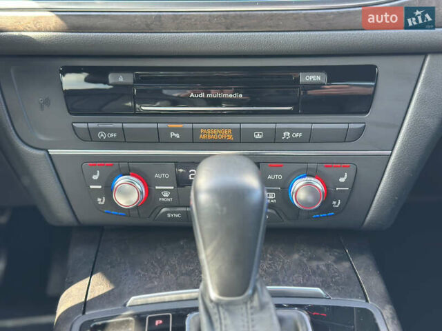 Червоний Ауді А6, об'ємом двигуна 3 л та пробігом 158 тис. км за 21500 $, фото 16 на Automoto.ua